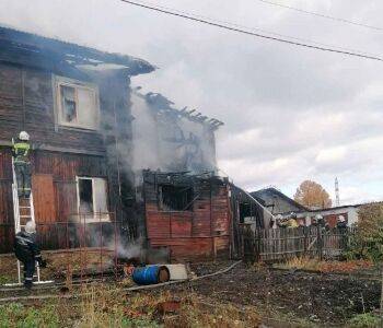 Два человека погибли на пожаре по улице Ириловская Набережная в Кунгуре