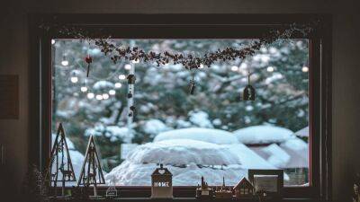 Холод не пройдет: как эффективно утеплить окна в квартире