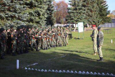 Помощник Президента – инспектор по Гродненской области Юрий Караев провел тактические занятия с кадетами