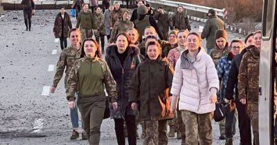 Обмен 110 на 110: в Украину вернулись из российского плена 108 военнослужащих женщин