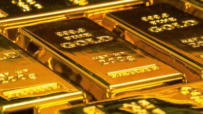 Золото – один из самых популярных активов в кризисы: что прогнозируют эксперты
