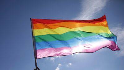 ЛГБТ-фонд "Сфера" начал кампанию против гомофобного законопроекта