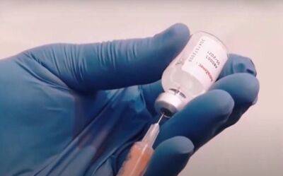 Отказали в прививке: в МОЗ предупредили украинцев, что нужно делать