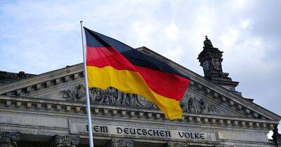 "Кибер-клоун": в Германии обвинили и уволили чиновника в сфере безопасности в связях с Россией