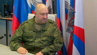 «Интервью» генерала Сергея Суровикина представляло собой зачитывание ответов с телесуфлера