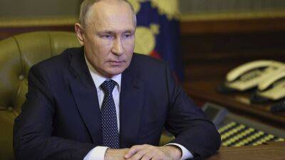 Президент РФ заявил о введении военного положения в четырех аннексированных регионах Украины
