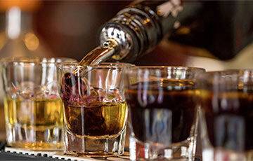 Импорт иностранного алкоголя в Россию упал на 60-100%