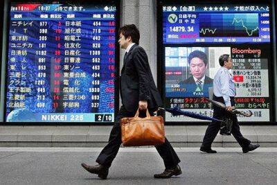 Японский Nikkei сократил потери на смягчении карантинных ограничений в Китае в четверг