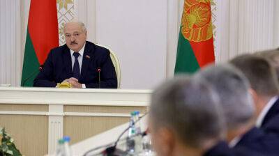 Лукашенко – людям: Хотите жить спокойно – делайте то, что говорю