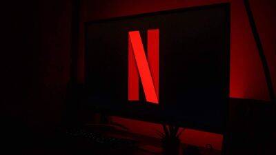 Netflix будет штрафовать пользователей, которые делятся паролями в свой аккаунт