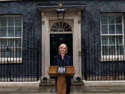Лиз Трасс объявила об отставке с должности премьера Великобритании