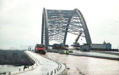 АМКУ заявил о сговоре на строительстве Подольского моста в Киеве