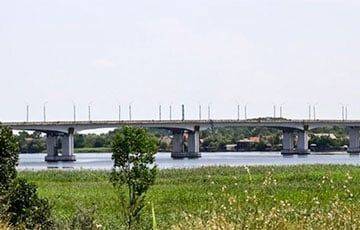По бегущим через Антоновский мост россиянам нанесли мощные удары