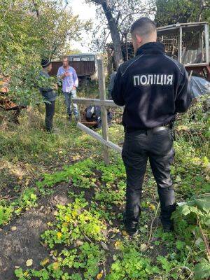 Полиция в Старом Салтове Харьковской области нашла тела двух мужчин