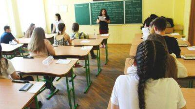 Школьники одного из облцентров Украины не уйдут на осенние каникулы