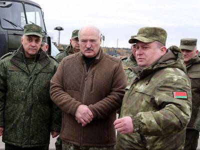 Лукашенко заявил, что готовится к войне "25 лет минимум", но сейчас Беларуси "она не нужна"