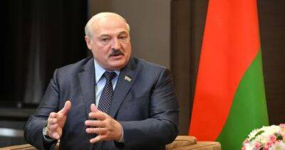 Лукашенко: Белорусы должны созреть для национальной идеи