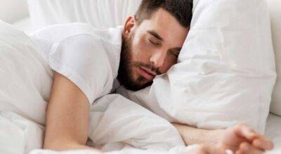 Медики з'ясували, скільки сну найкраще захищає від хвороб