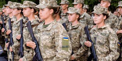 Зеленський підписав закон про добровільний військовий облік жінок в Україні