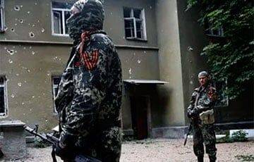 Боевики «ДНР» избили и бросили в подвал военного РФ