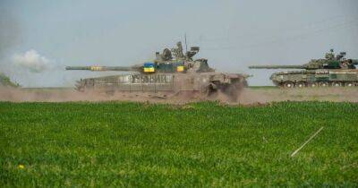 Оккупанты дерутся за позиции в Луганской области и начали отходить с юга (МАПА)
