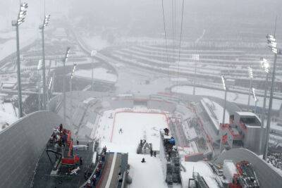 Международная федерация лыжного спорта оставила в силе бан россиян и белорусов