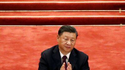 Си Цзиньпин переизбран генсеком КПК на третий срок