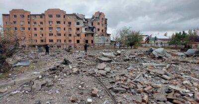 Россияне обстреляли ракетами многоэтажки в Николаеве (ФОТО)