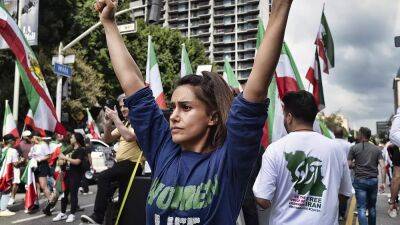 "Мы хотим сказать иранцам: вы не одни!"