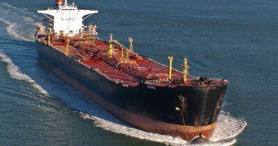 Мировые компании формируют "теневой флот" для перевозок российской нефти, — Bloomberg