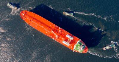 В предвкушении эмбарго: россияне формируют "теневой флот" нефтяных танкеров, – Bloomberg