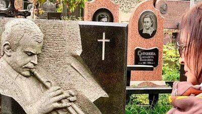 София Ротару засветилась в Киеве на могиле мужа: редкое фото