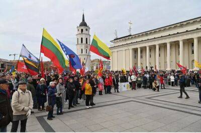 Около тысячи человек участвовали в митинге Союза литовских семей в Вильнюсе