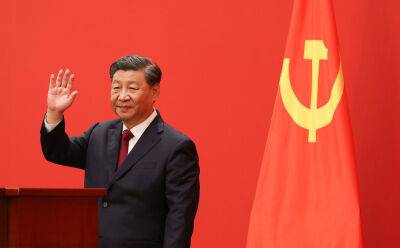 Си Цзиньпин переизбран на третий срок