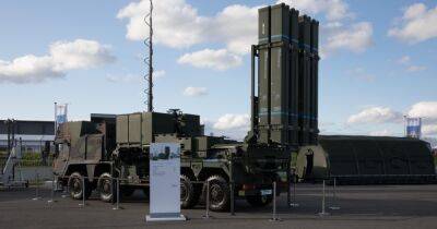 Шольц пообещал передать Украине еще три системы ПВО IRIS-T