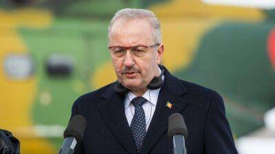 Румынский министр подал в отставку после скандального заявления о переговорах с Россией