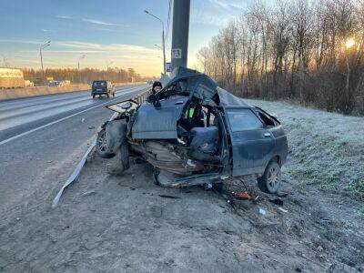 Водитель «Лады» погиб под Тверью, попав в ДТП на «лысой» резине морозным утром