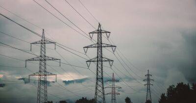"Укрэнерго" ограничила поставки электроэнергии для промышленности по всей Украине