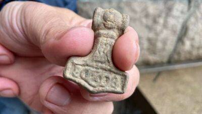 Археологи виявили у Швеції амулет молот Тора (Фото)