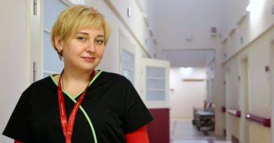 Украинская медсестра Рижской 1-ой больницы сдала экзамен по государственному языку