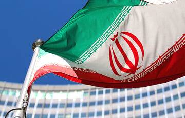 Forbes: Иран наращивает поставки оружия России из отчаяния