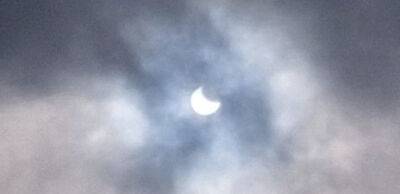 Українці сьогодні змогли спостерігати рідкісне сонячне затемнення