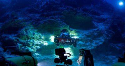 Вчені виявили глибоко під океаном прихований «оазис життя» (Відео)