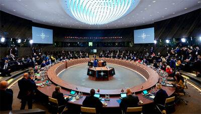 Україну, Молдову і Грузію запросили на зустріч глав МЗС країн НАТО в Бухаресті - ЗМІ