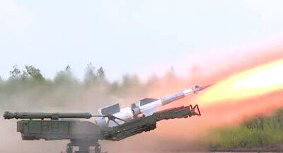 Стирают ракеты, самолеты и "шахеды": Украину хотят вооружить мощными перехватчиками