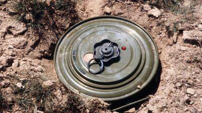 Машина пиротехников подорвалась на противотанковой мине под Изюмом, есть жертва