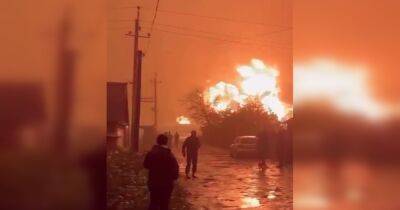 "Бавовна" на Донбассе: в Шахтерске после взрывов загорелись цистерны с топливом (видео)