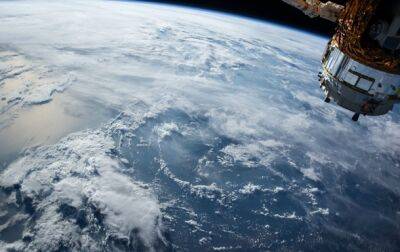 NASA показало Землю с расстояния 620 тысяч километров
