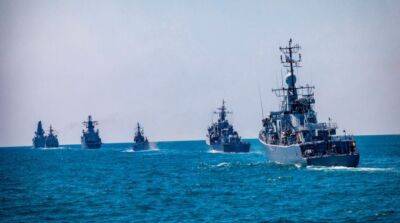 Могут атаковать 16 «Калибрамы»: рф держит в Черном море 3 ракетоносителя