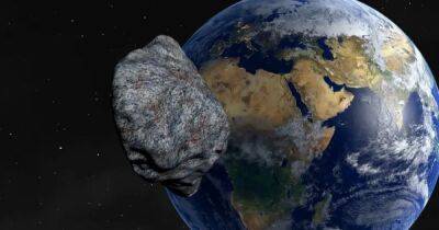 Со скоростью 30 тысяч км/час: к Земле летит опасный 100-метровый астероид